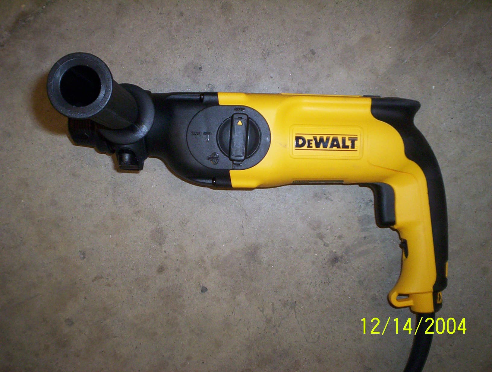 Rotary Hammer Drill (SDS-Plus) (Corded) — DeWalt